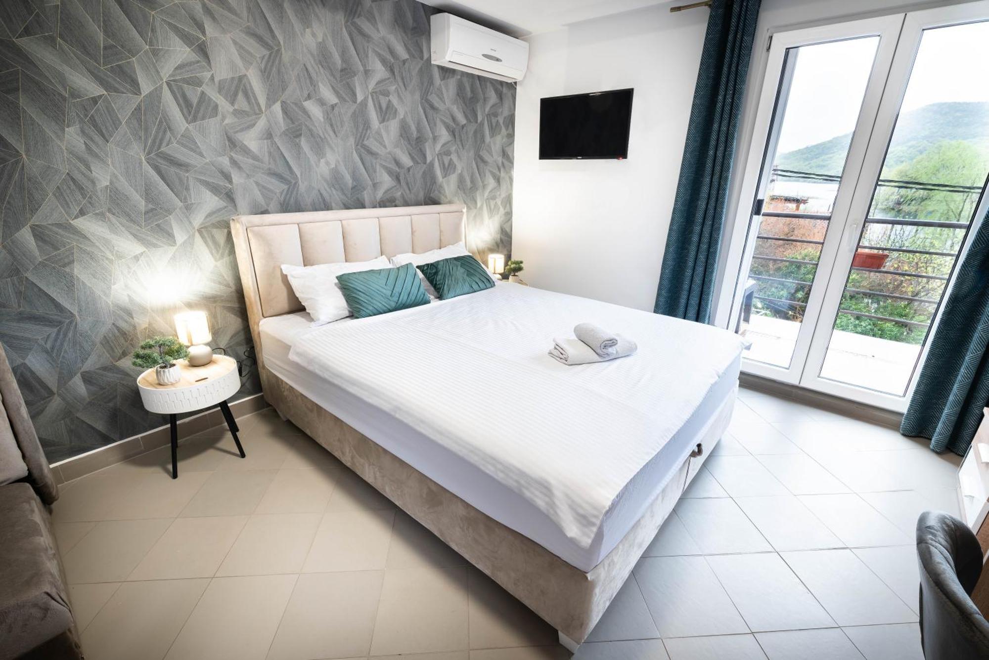 Studio Apartment Cudo Nevidjeno Karuc 외부 사진